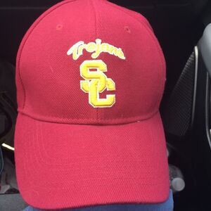 Fitted USC Team Trojans red sewn baseball tennis Golf cap hat